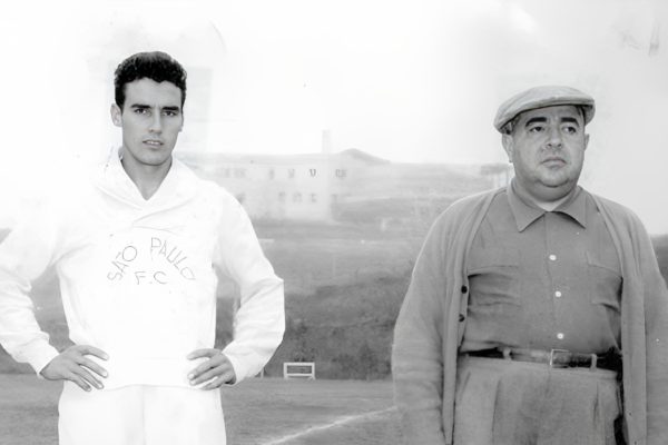 José Teixeira e Vicente Feola no terreno do Morumbi