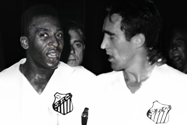 Pelé e Toninho Guerreiro no Santos
