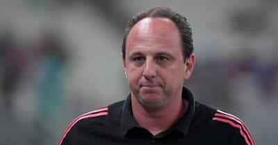 Rogério Ceni como treinador do São Paulo (Rubens Chiri / saopaulofc.net)